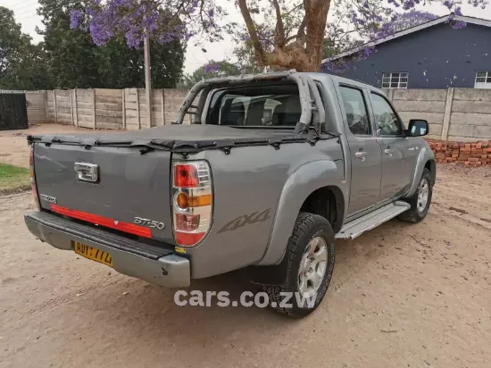 Picture of Twincabs, SUVs, Saloons for hire