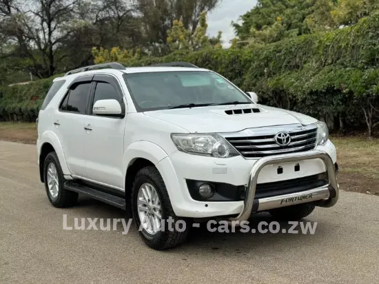 Picture of Toyota Fortuner 2014