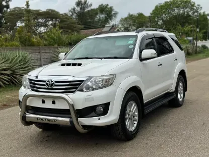 Picture of Toyota Fortuner 2014