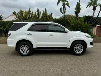 Picture of Toyota Fortuner 2014