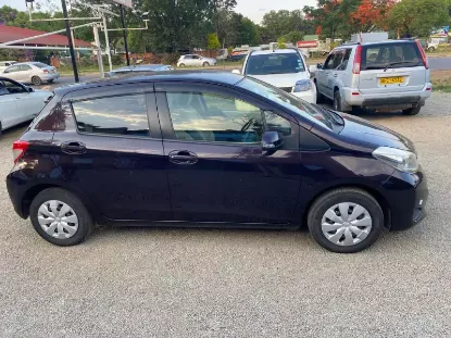 Picture of Toyota vitz new shape