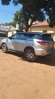 Picture of Toyota Fortuner GD6
