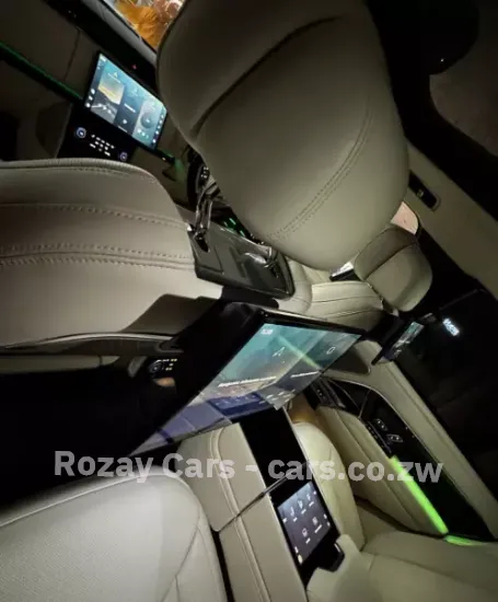 Picture of Range rover Vogue autobiography D350 2024