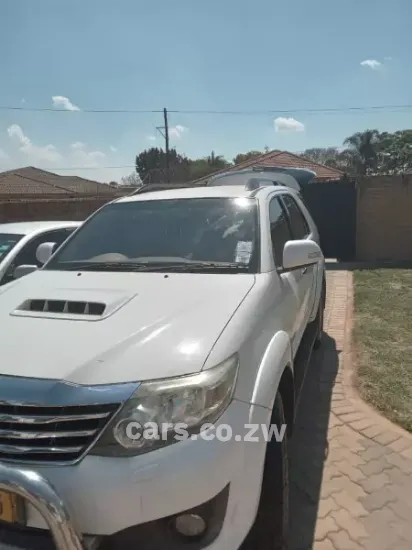 Picture of Toyota Fortuner D4D For Rental