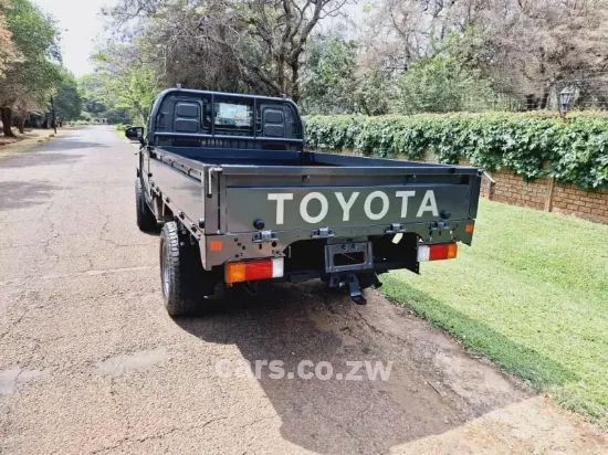 Picture of Toyota Hilux 2024
