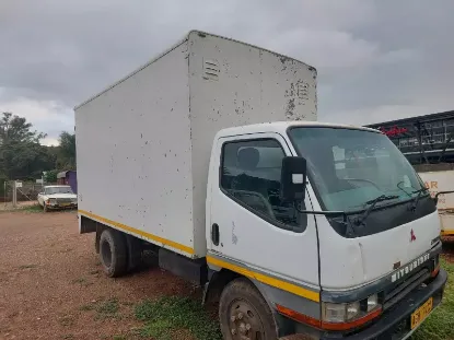 Picture of Mitsubishi Canter 2004