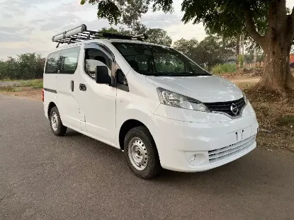 Picture of Nissan NV200 2013