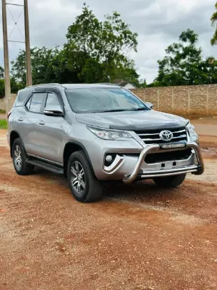 Picture of Toyota Fortuner 2017