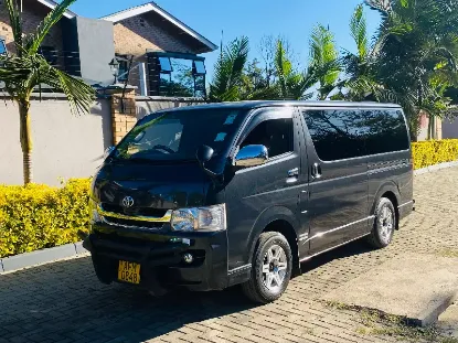 Picture of Toyota Hiace 2011