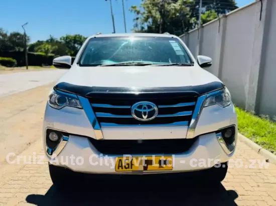 Picture of Toyota Fortuner 2016