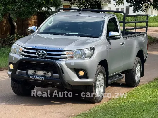 Picture of Toyota Hilux 2015