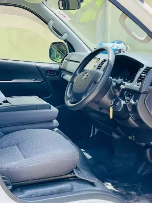 Picture of Toyota Quantum 2016
