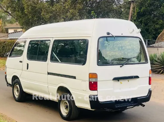 Picture of Toyota Hiace 2000