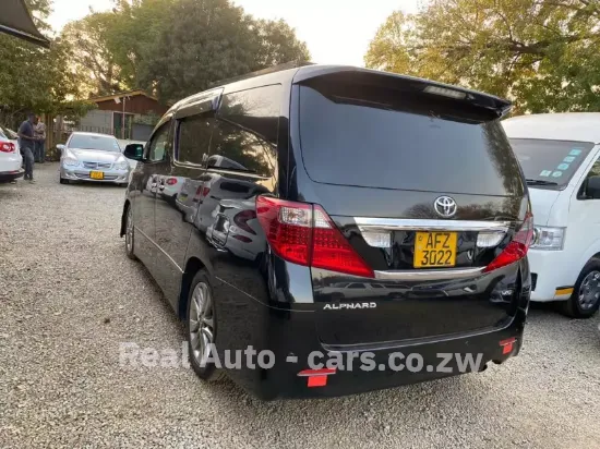 Picture of Toyota Alphard 2010