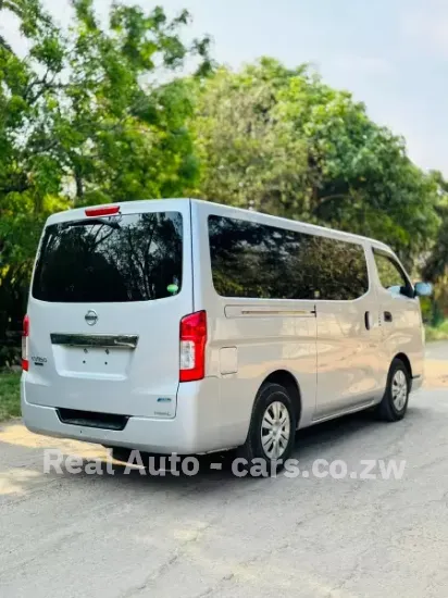 Picture of Nissan NV350 2015