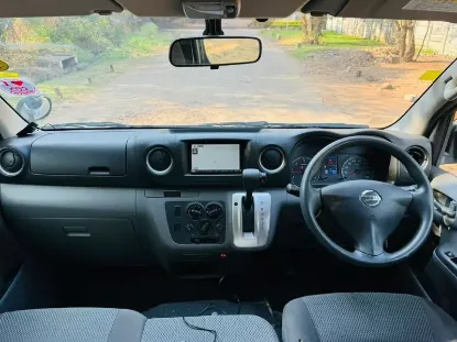 Picture of Nissan NV350 2015