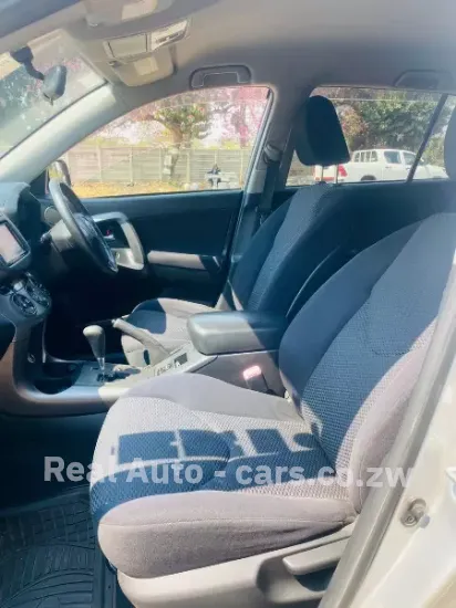 Picture of Toyota Rav4 2008