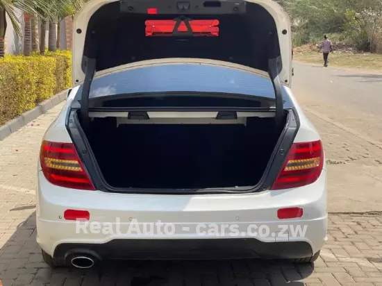 Picture of Mercedes Benz C-Class 2014