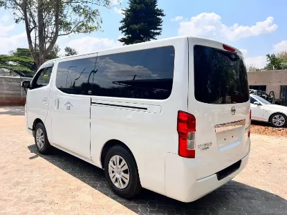 Picture of Nissan NV350 2013