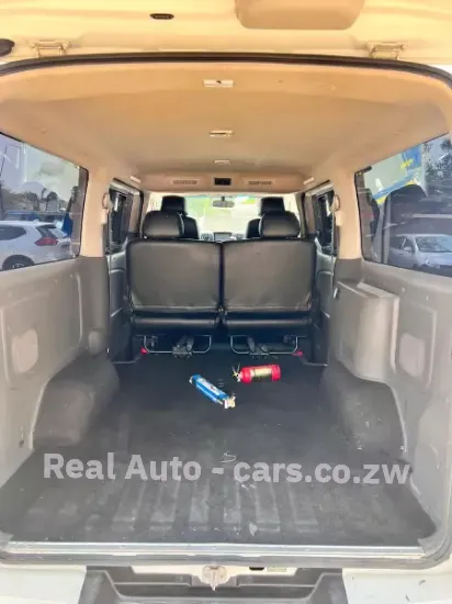 Picture of Nissan NV350 2013