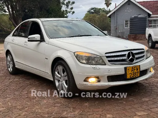 Picture of Mercedes Benz C-Class 2009