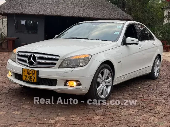 Picture of Mercedes Benz C-Class 2009