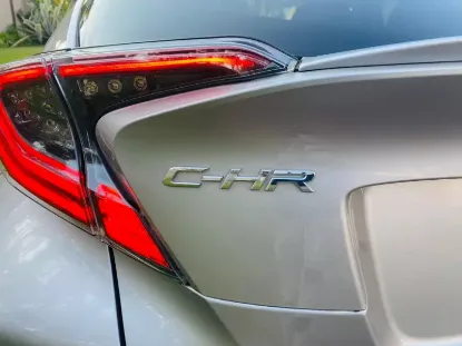 Picture of Toyota C-HR Hybrid 2017