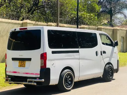 Picture of Nissan NV350 2013