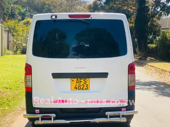 Picture of Nissan NV350 2013