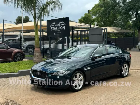 Picture of Jaguar XF 2015