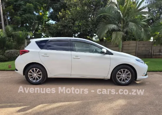 Picture of Toyota Auris 2016
