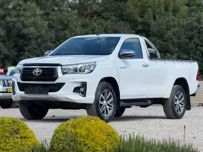 Picture of Toyota Hilux 2020