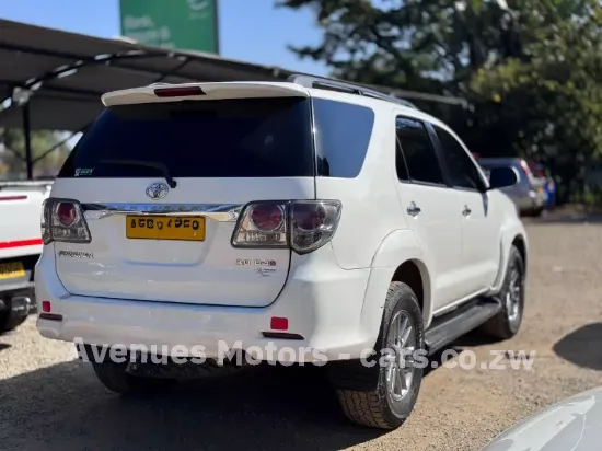Picture of Toyota Fortuner 2014
