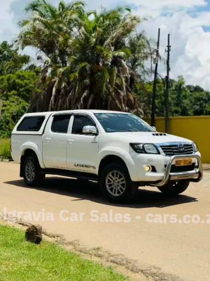 Picture of Toyota Hilux 2013