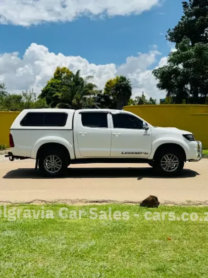 Picture of Toyota Hilux 2013