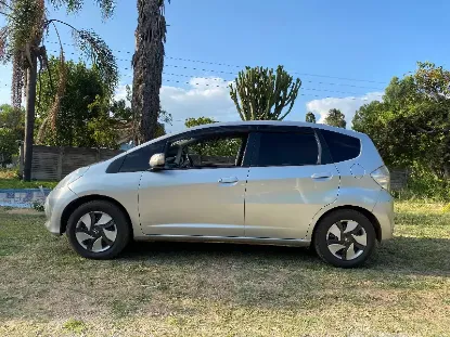 Picture of Honda Fit Hybrid Fuel Saver for Hire