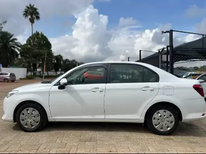 Picture of Toyota Corolla Axio Hybrid