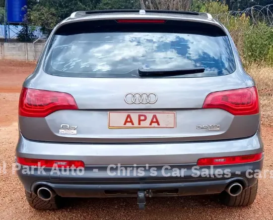 Picture of Audi Q7 2010