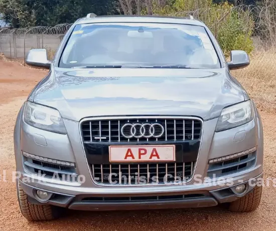 Picture of Audi Q7 2010