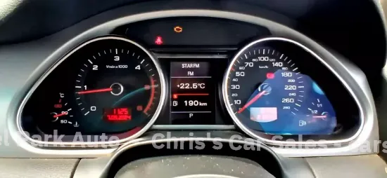 Picture of Audi Q7 2010
