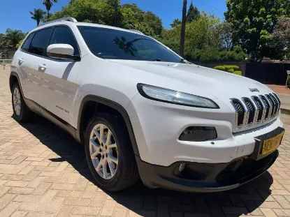Picture of Jeep Cherokee 2014