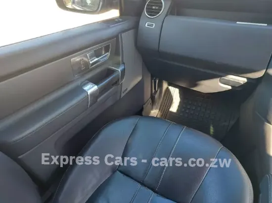 Picture of Land Rover Discovery 2014