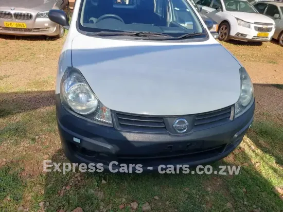 Picture of Nissan AD Van 2016