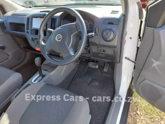 Picture of Nissan AD Van 2016