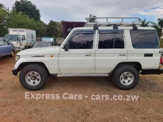 Picture of Toyota Land Cruiser 1998