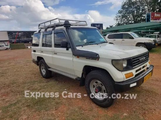 Picture of Toyota Land Cruiser 1998
