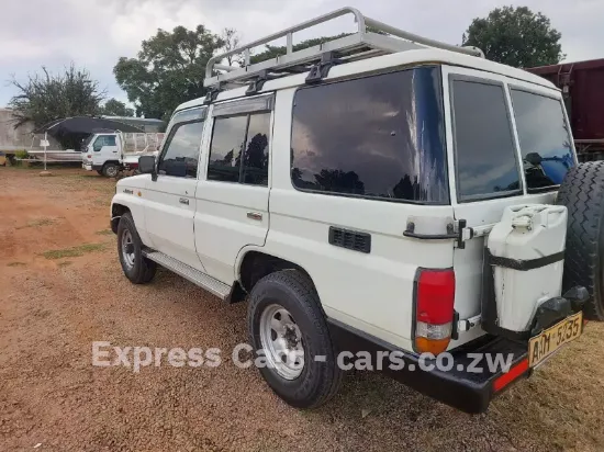 Picture of Toyota Land Cruiser 1998
