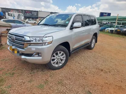 Picture of Toyota Land Cruiser 2017