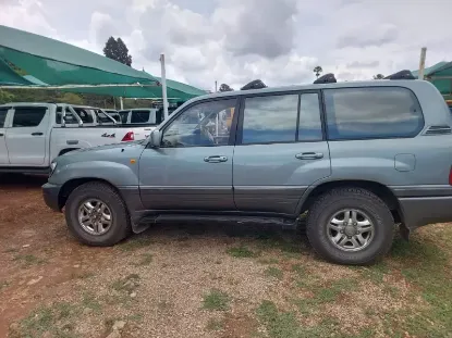 Picture of Toyota Land Cruiser 2002