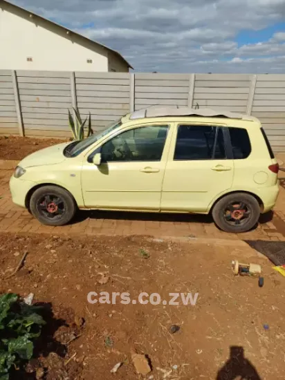 Picture of Mazda Demio 2003